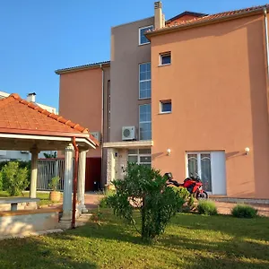 Grgic Gasthuis Novigrad Istria