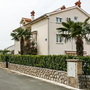 foglaljon itt